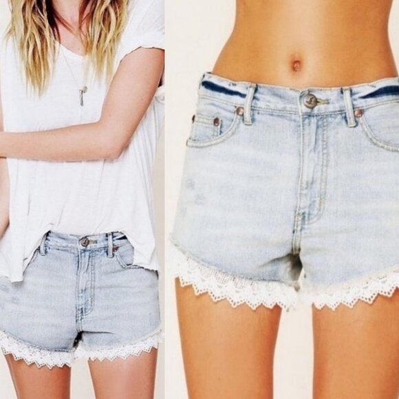 Free People Lace Trim Denim Jean Shorts Size 24 Bohemian Blue Boho Daisy Hippie‎ - Picture 1 of 12